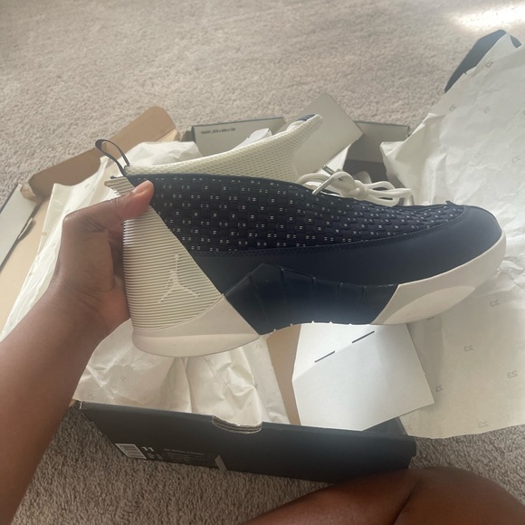 Jordan 15s Obsidian (2017) - Picture 2 of 4